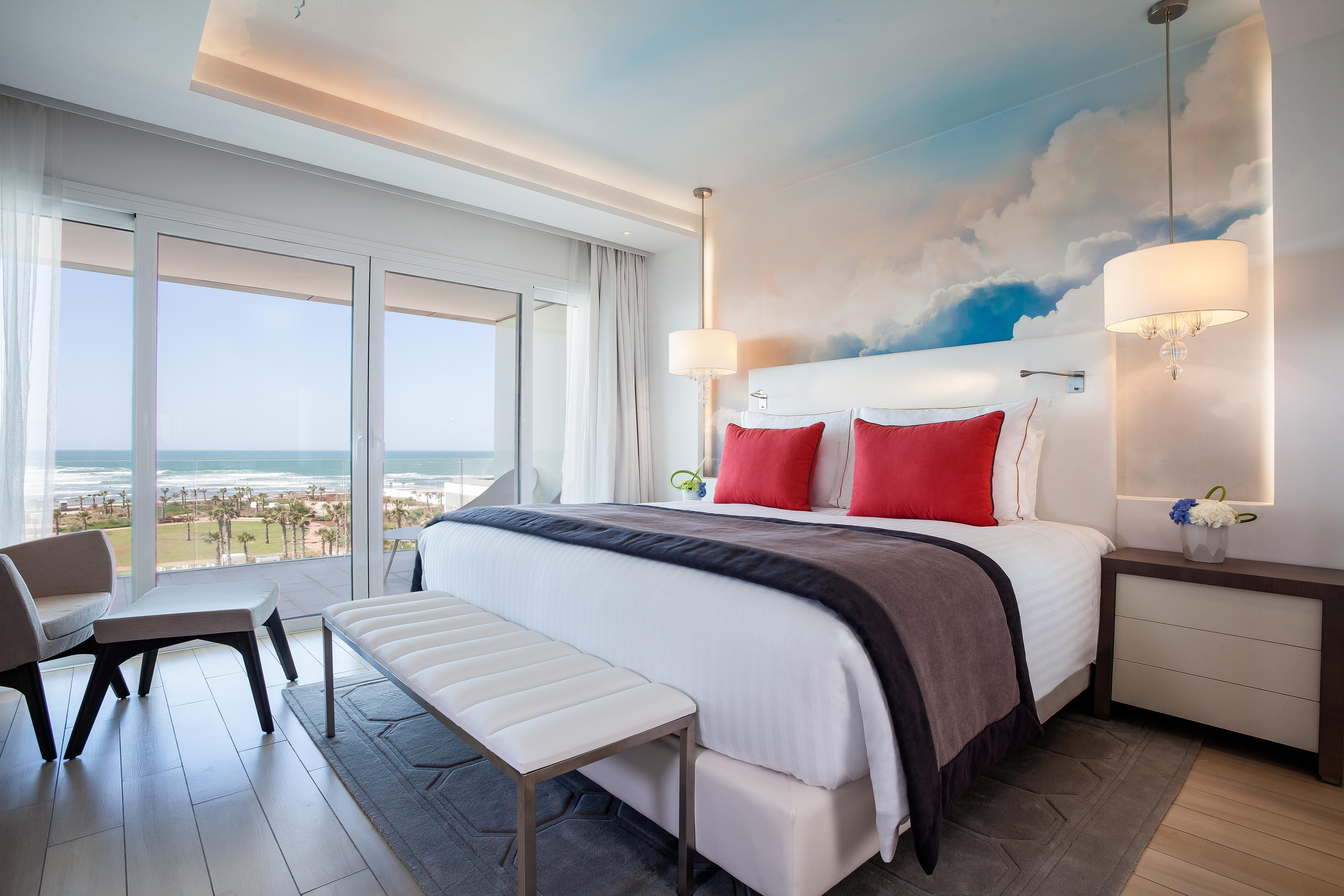 Hotel The View Bouznika Exterior foto A bedroom at The Pearl