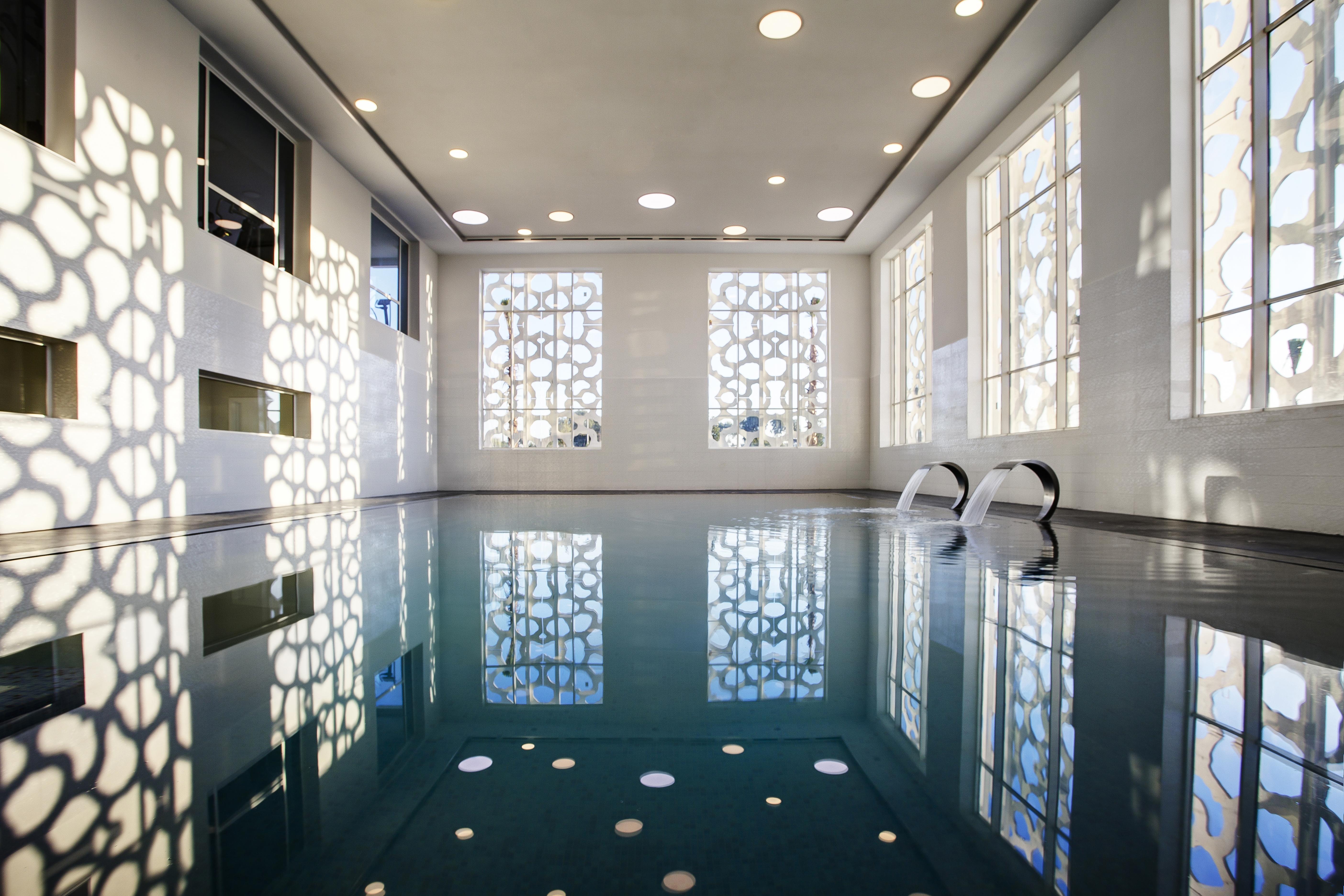 Hotel The View Bouznika Exterior foto Swimming pool