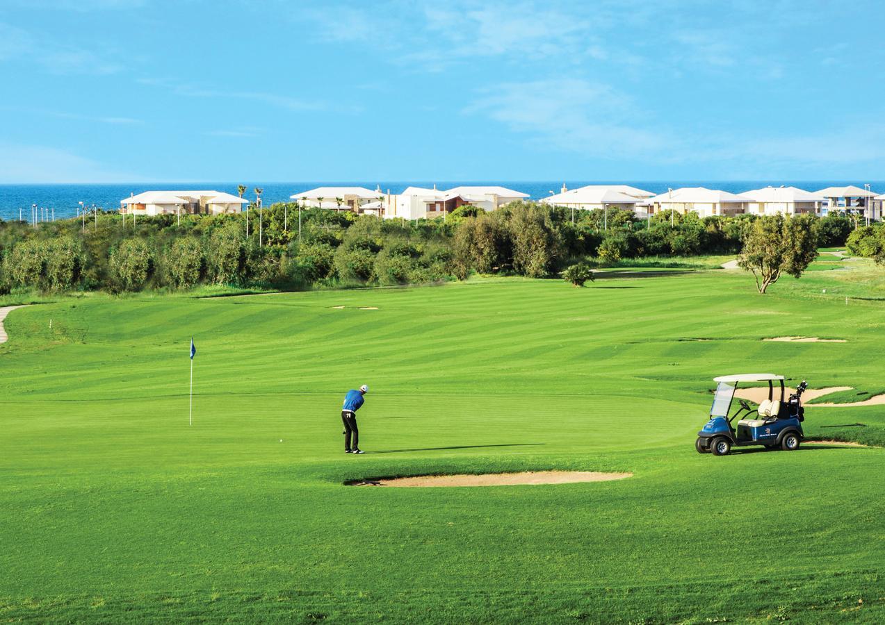 Hotel The View Bouznika Exterior foto Golf course at the Atlantis Paradise Island